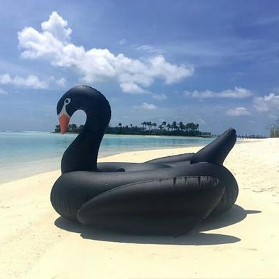 Black Swan Shaped Inflatable Summer Lake Swimming Pool Float Swimming Lounge Pool Giant Rideable Inflatable Toys Float Raft