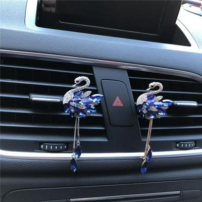 Gorgeous Diamond Swan Pendant Car Perfume Air conditioner in Car Ornament Air Freshener Car-Styling Car Interior Accessories 