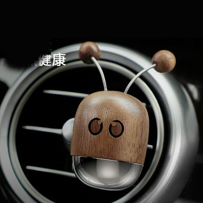 Car Vent Clip Diffuser with Aluminum Alloy Base and Wooden Cap Stylish Interior Ornament