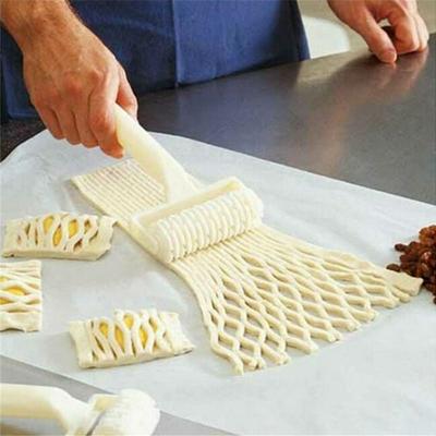 Pie Pizza Cookie Cutting Cutter Pastry Plastic Baking Bakeware Embossing Dough Roller Lattice Cutter 