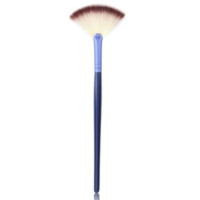 Slim Fan Shaped Professional Portable Shadow Highlighting Cosmetic Dust Powder Clean Makeup Brush 