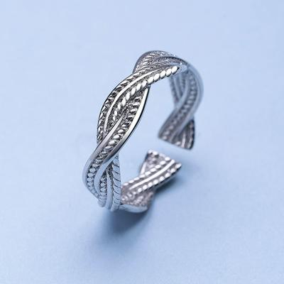 Women's Stylish Minimalist Ring 925 Sterling Silver Twisted Leaves Ring