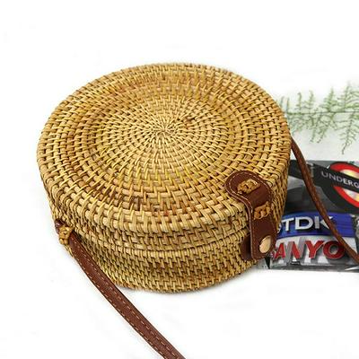 20x8cm Vietnamese Hand-Woven Rattan Shoulder Leather Straps Brown Lining Retro Casual Beach Cross Body Round Bag with Plain Leather Buckle for Female