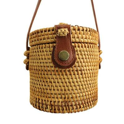 Bucket Shaped Vietnamese Autumn Vine Hand-Woven Shoulder Leather Straps Casual Beach Cross Body Bags with Leather Buckle for Female