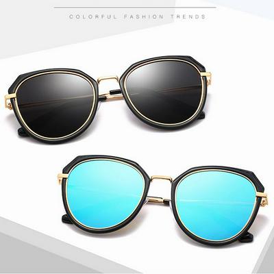 Korean Fashionable Polarized Sunglasses with Large Frame PC Temple and Colored Lens for Women