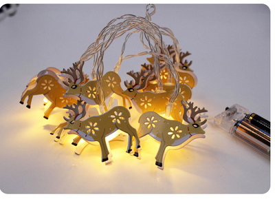 LED String Lights, Battery-operated Decoravite Lights with Metal Cutouts of Elk for Christmas Decoration