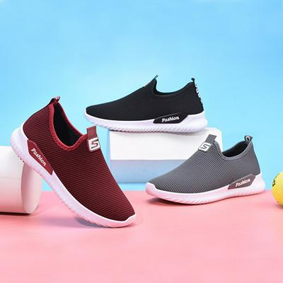 Female Soft Bottom Breathable Walking Sports Shoes Non-slip Comfortable Mother Shoes