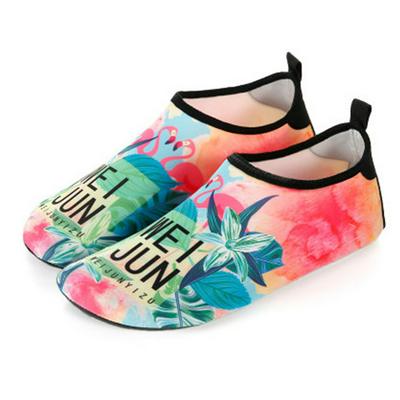 Men and Women Ultra Light Beach Shoes Upstream Snorkeling Diving Shoes Non-Slip Swimming Shoes Barefoot Soft Shoes Socks Shoes